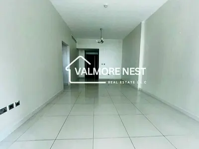 شقة فسيحة بغرفتي نوم | برج إميرالد JVC | شرفة وإطلالة على المدينة | غير مفروشة