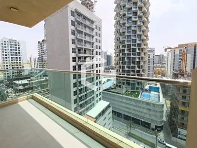 Spacious 2 BR | Ready to move in | Prime Location.