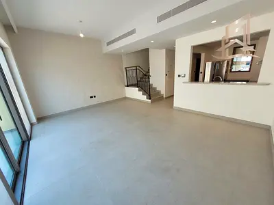Unique Townhouse | Prime Community | Vacant