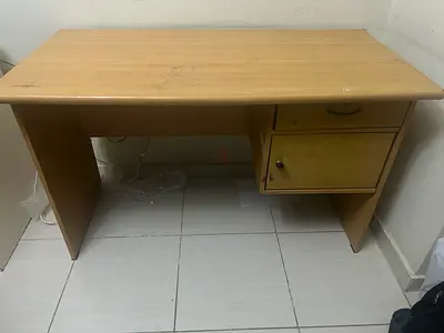 Computer table
