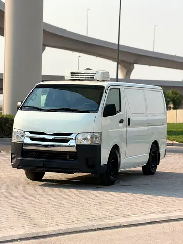 TOYOTA HIACE CHILLER 2013