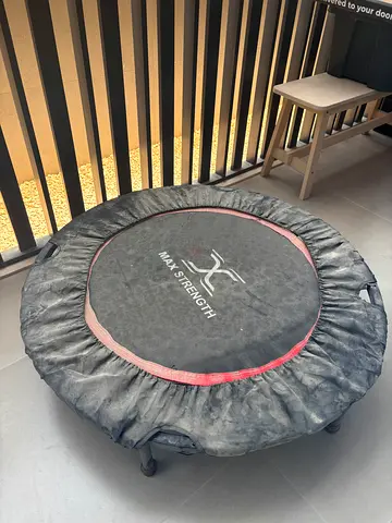 Trampoline