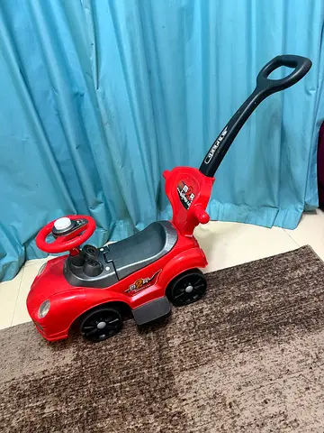 Toy car