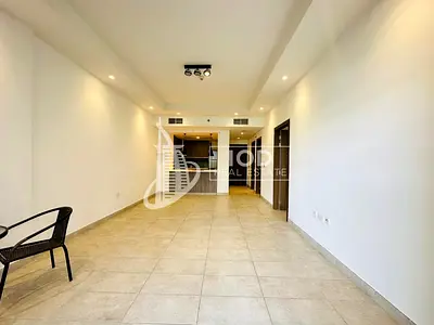 6 Cheques | Spacious & Bright Layout | Prime Location
