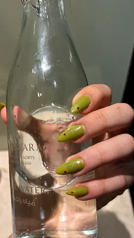 Vintage design press-on nails for sale