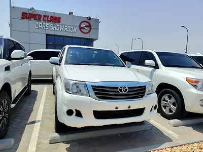 تويوتا هايلوكس جير عادي