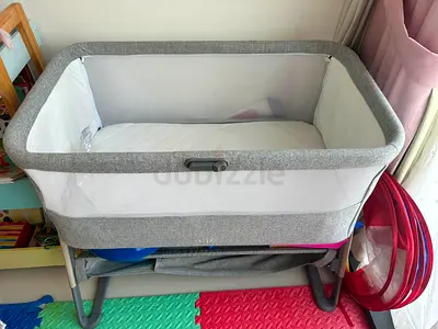 Mamas  Papas Baby Bassinet / Bedside Sleeper – AED 600