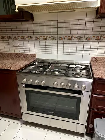 Bosch Electric Stove to Cook in Kitchen