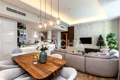 Upgraded | Vacant | High Floor