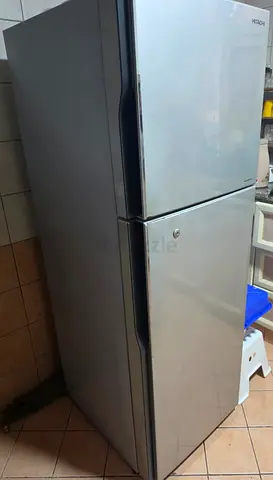 Hitachi 2-Door Top Freezer Refrigerator