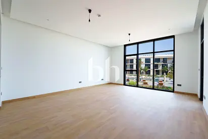 Pool View | Spacious Size | Ready to Live In