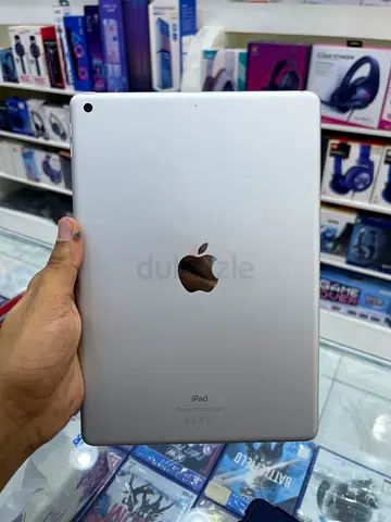Apple iPad 9th Generation (A2602) – 256GB Wi-Fi Like new