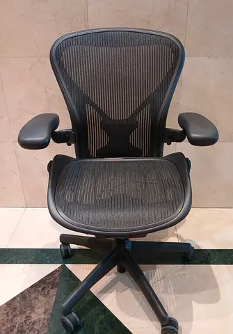 Selling For Herman Miller Aeron classic chair excellent condition Fully Loaded