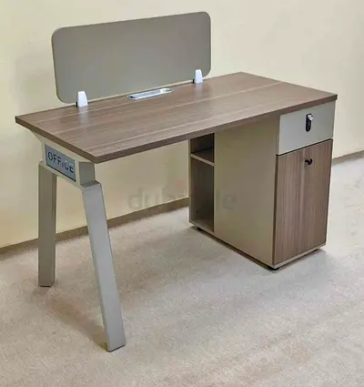 Single-person Office Workstation Desk With lockable Drawer and modesty screen
