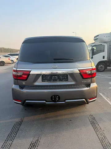 2023 Nissan PATROL thumbnail 2