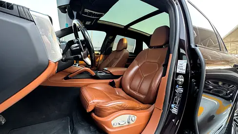 صورة 9 لـ 2018 Porsche CAYENNE