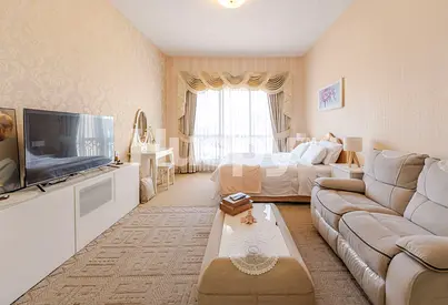 Stunning Studio | Direct Beach Access | Al Marjan