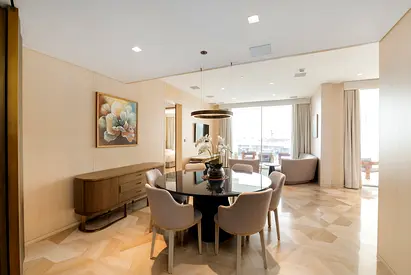 Spacious Beachside 2BR+M at FIVE Palm Jumeirah