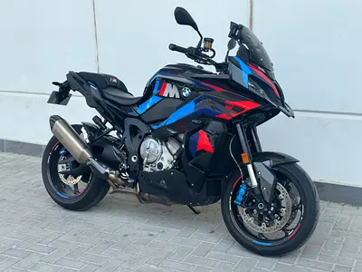 GCC // 2025 // BMW M1000XR // 5 years warranty + service package