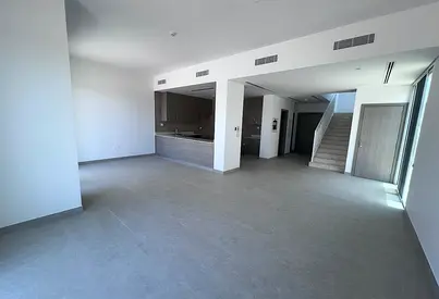 Corner Unit | Ready to Move | Brand New