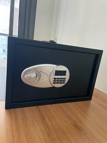 Amazon Basics Steel Security Safe (28L) with Digital Keypad – Excellent Condition