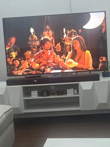 Samsung 50DU7000 SMART TV 2MONTHS OLD NOW I BUY 65INCH THATS WHY I SELLING GOOF CONDITION