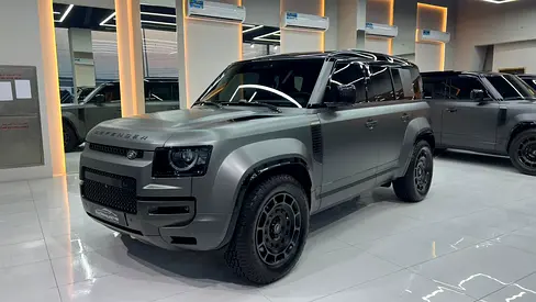 2025 Land Rover Defender 110 Octa Edition One P635 - Canadian Specs