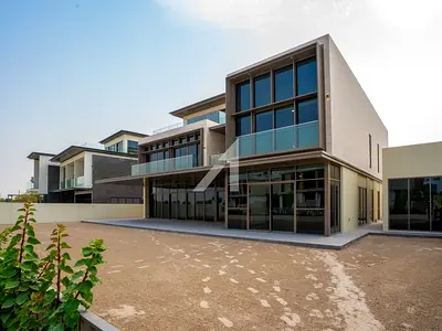 Exclusive l Brand New l Sky Terrace Villa