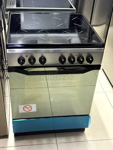 indesit italy brand 4 burner electric cooker like new condition