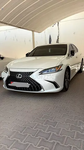 Lexus ES 350 V6 Premier | 2023 | GCC Specs | First Owner| zero Accidents