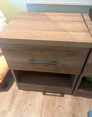 WOODEN VENEER BEDSIDE TABLE L45xD39xH51