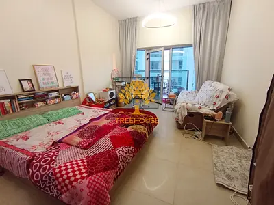 FULLY FURNISHED | COMMUNITY LIVING | GREAT DEAL