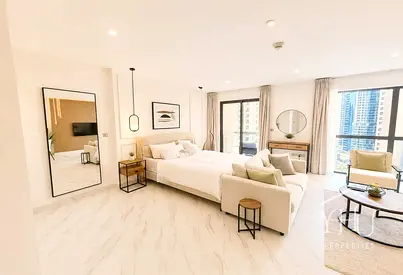 Upgraded & Furnished | Bright Layout | Mid Floor