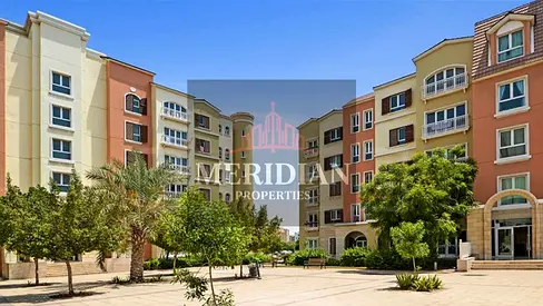Distress large 1 bedroom for sale