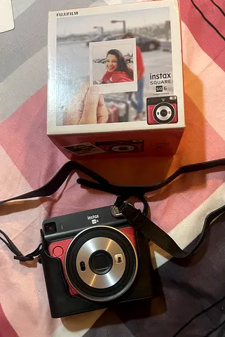 Fujifilm Instax Square SQ6 Instant Camera - Pink (With Box)