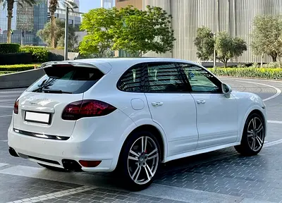 صورة 4 لـ 2014 Porsche CAYENNE