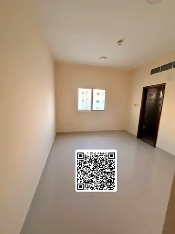 للإيجار السنوي – القليعة | الشارقة فرصة مميزة للسكن في واحدة من أفضل المناطق السكنية في الشارقة. شقة واسعة بتشطيبات ممتازة وتصميم عملي يوفر الراحة وا