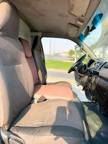 2013 Toyota HIACE — фото 8