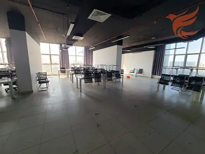 Spacious Office 2642 sqft | Prime Location Corniche