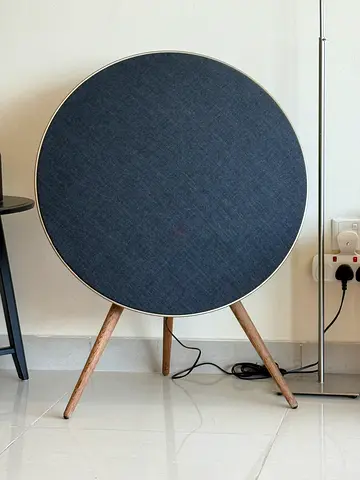 Bang  Olufsen Beoplay A9 2nd Gen | Grey Kvadrat Fabric | Brass Frame | Smoked Oak Legs