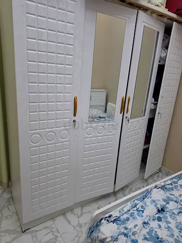 Modern White 4-Door Wardrobe with Mirrors
