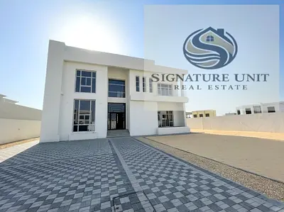 Spacious 4BR Villa with Hall | Al Awir 1