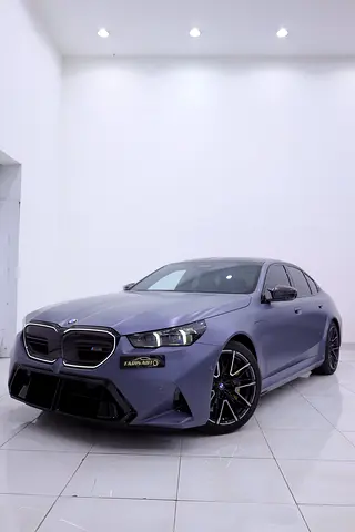 BMW M5 2026 + FULL CARBON PACKAGE + 5 YEARS WARRANTY AND SERVICE CONTRACT