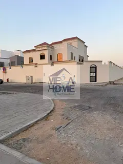 LUXURY CORNER VILLA - BRAND NEW - Outside &amp; Inside Kitchen