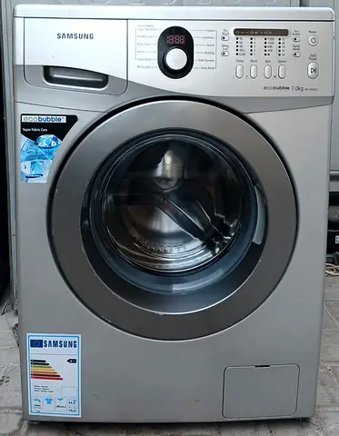 Samsung Front Load 7kg washing machine, perfect working condition.
Color silver