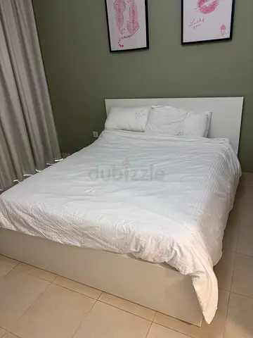 IKEA Malm (Queen size) White bed frame with headboard and 4 drawers included - good condition