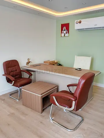 Modern Executive Office Desk with Leather Chairs (Set)
