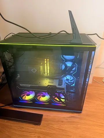 Gaming PC — Ryzen 7 9800X3D + RX 7900 XTX 24GB | Built 2026, Like New