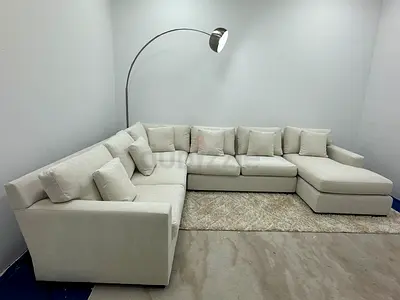 Like new condition cratebarrel Ushape sofa