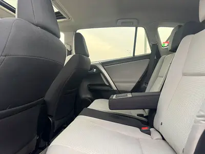 2018 Toyota RAV 4 — фото 8